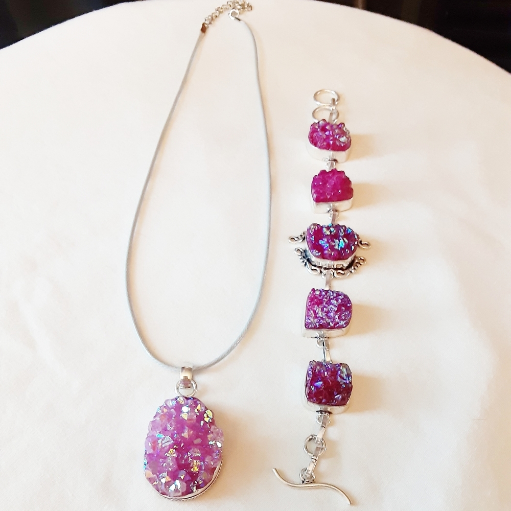 Pink Druzy pendant and bracelet
